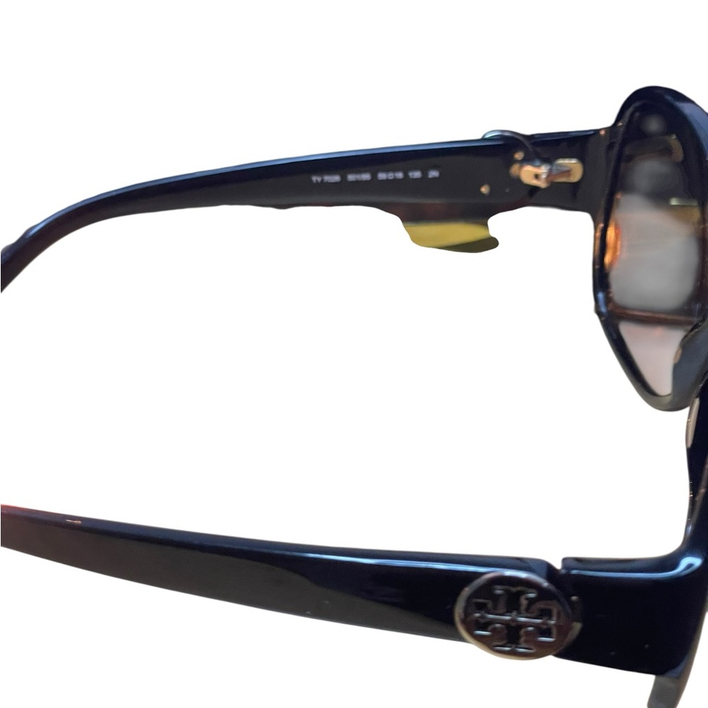 Tory sunglasses- with case-NWOT - Picture 4 of 11